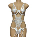 Lenceria-Blanca-Ajustable-con-Varillas-y-Sin-Relleno